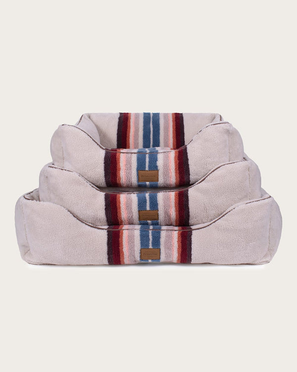 ALTERNATE VIEW OF SERAPE PET BED - KUDDLER IN ROSEWOOD image number 4