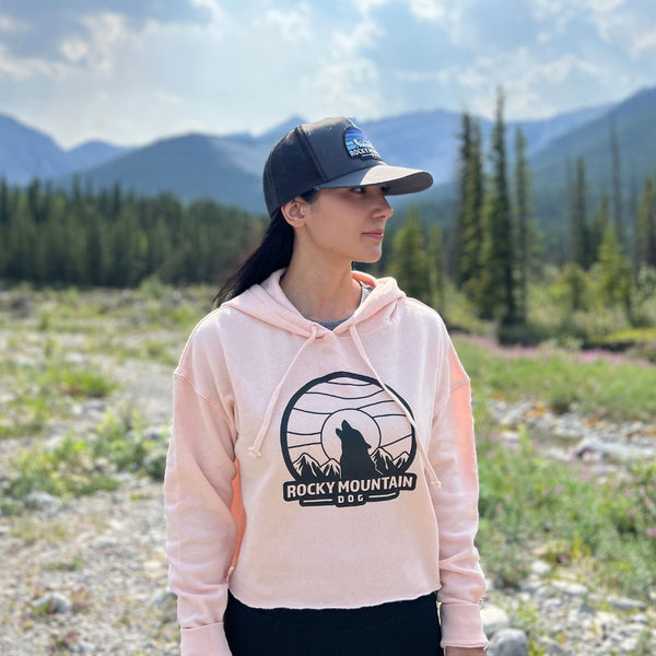 Rocky Mountain Dog Wolf Cropped Hoodie