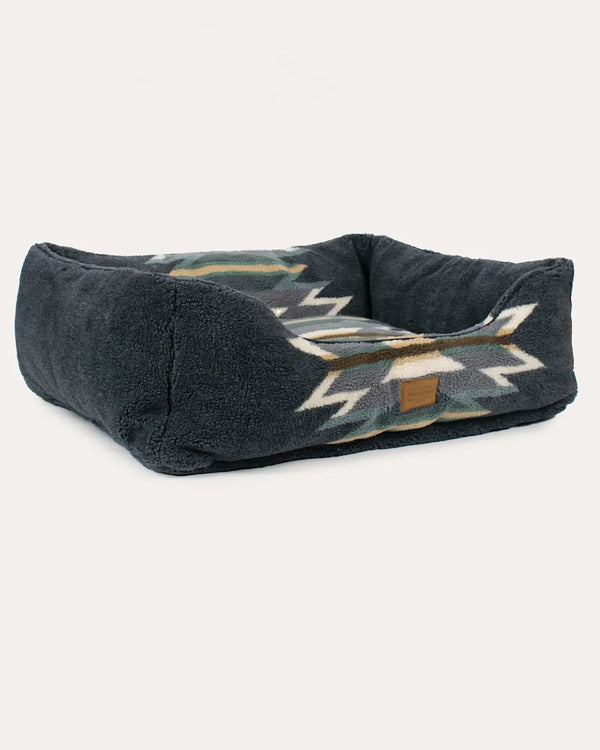 Pendleton Wyeth Trail Kuddler Pet Bed